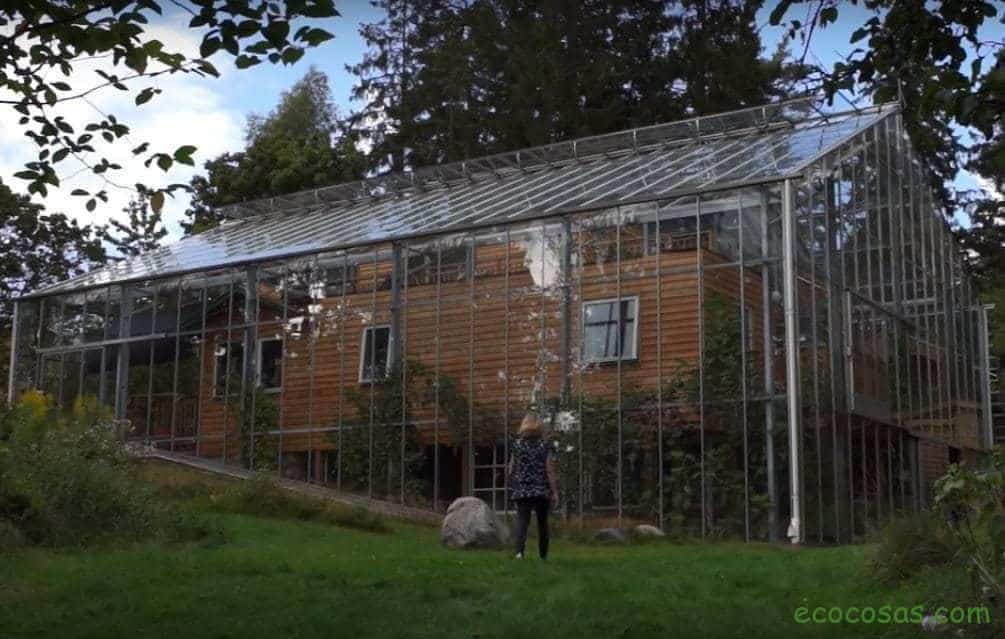 Familia sueca construye una fabulosa casa invernadero 1 casa_invernadero1
