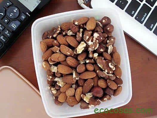 10 tips para comer saludable en la oficina 1